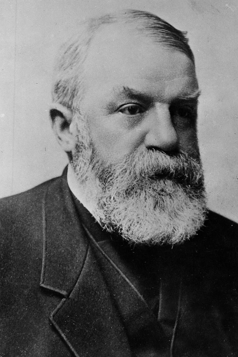L'évangéliste Dwight Lyman Moody (1837-1899), fondateur de la Northfield School à Chicago, apparaît sur un portrait non daté.