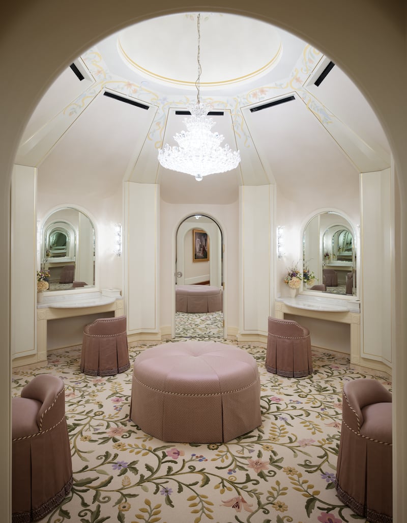 La salle des mariées à l'intérieur du temple de San Diego, en Californie.