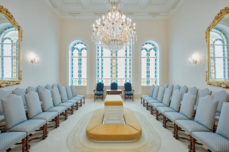 Une salle de scellement à l'intérieur du temple de Yorba Linda, en Californie.