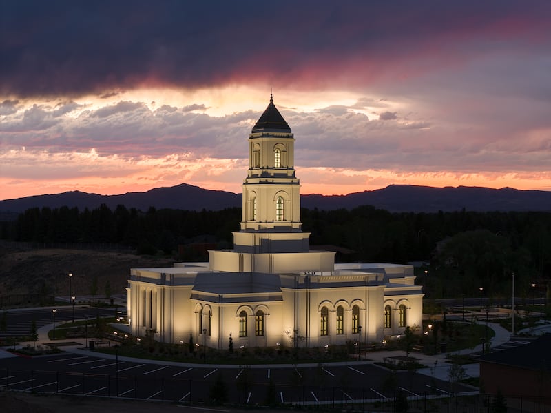 Le temple de Cody (Wyoming) au crépuscule.