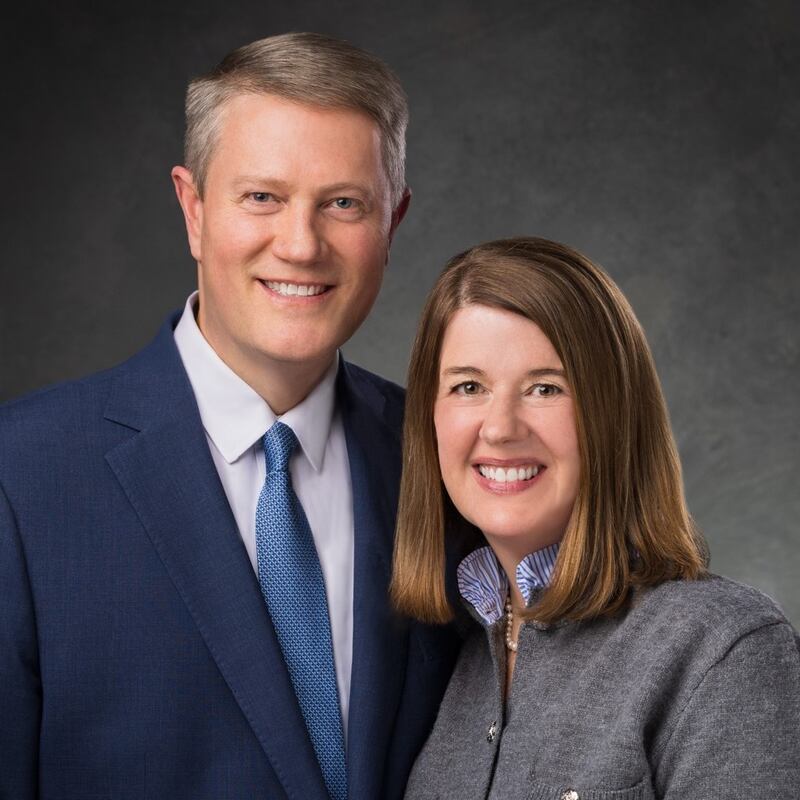 Matthew T. Wirthlin et Mary Wirthlin, qui serviront comme president et compagne de la mission d'Albanie Tirana a partir de juillet 2026.