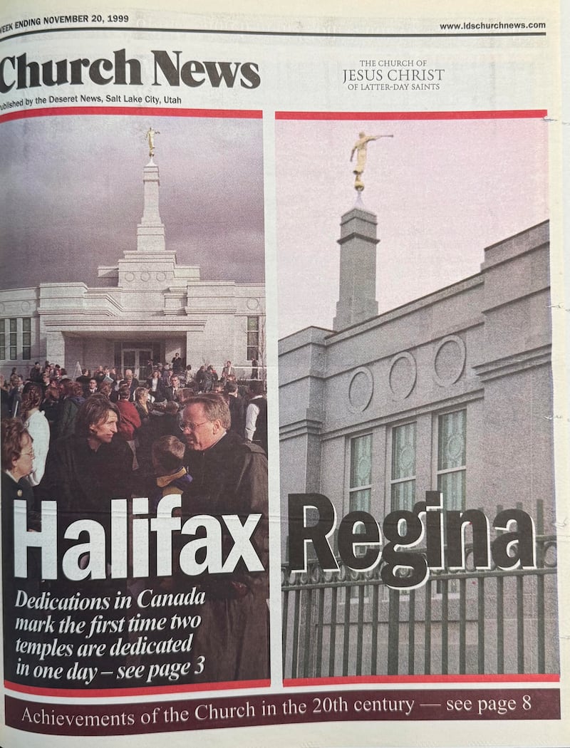 La couverture du Church News du 11 novembre 1999 rapporte les premières consécrations le même jour de deux temples.