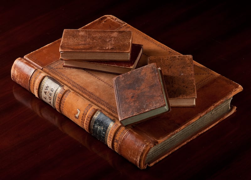 En tant qu'historien personnel de Joseph Smith, Willard Richards a tenu les journaux de Joseph Smith avec l'aide de William Clayton et d'autres personnes entre 1841 et 1844. Le grand livre, le premier des journaux de Nauvoo de Joseph Smith, s'intitule « Le Livre de la Loi du Seigneur » et couvre la période de décembre 1841 à décembre 1842.