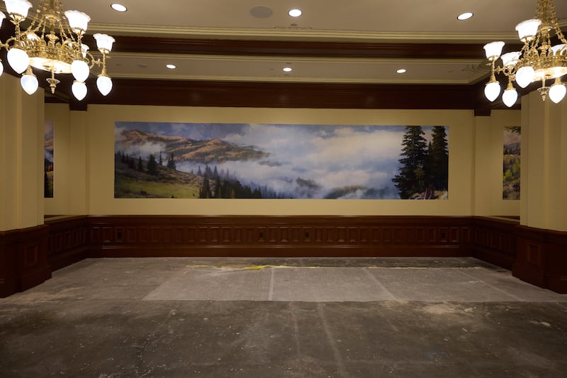 Oeuvre d'art exposée dans la salle d'attente des mariages du temple de Salt Lake, le mardi 21 avril 2026, à Salt Lake City.