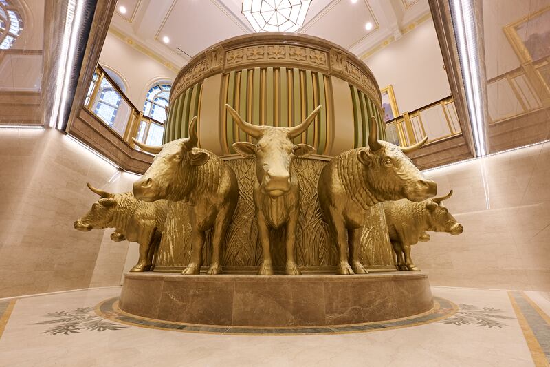 Les fonts baptismaux à l'intérieur du temple de Yorba Linda, en Californie.