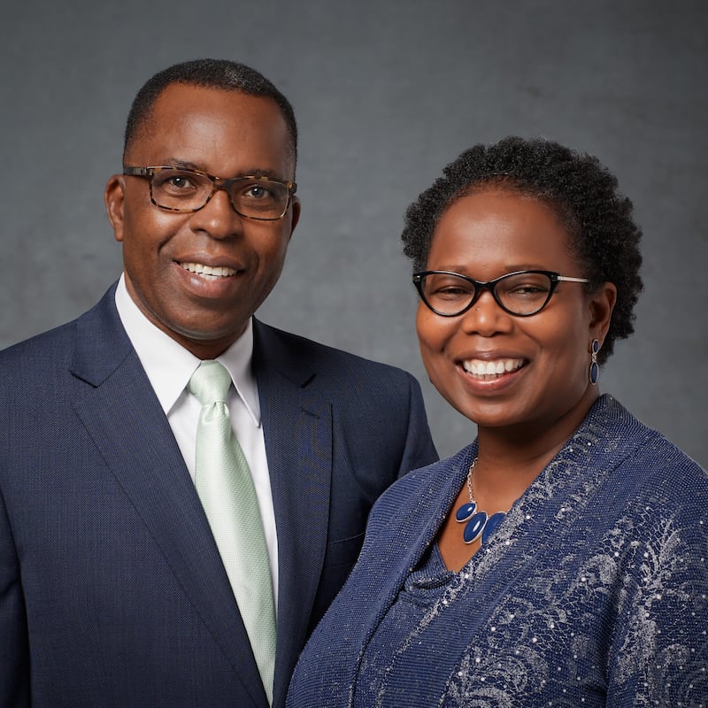 Joel B. Chibota et Rose K. Chibota, dirigeants de la mission d'Alabama Birmingham, juillet 2022.