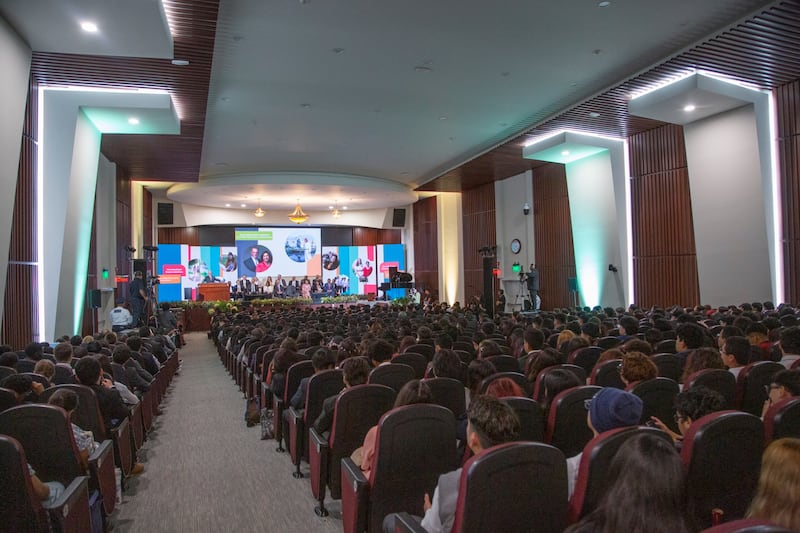 frère Ulisses Soares, du Collège des douze apôtres, s'adresse aux jeunes de L'Église de Jésus-Christ des Saints des Derniers Jours au Centre de formation des missionnaires du Mexique, à Mexico (Mexique), le 28 août 2026.