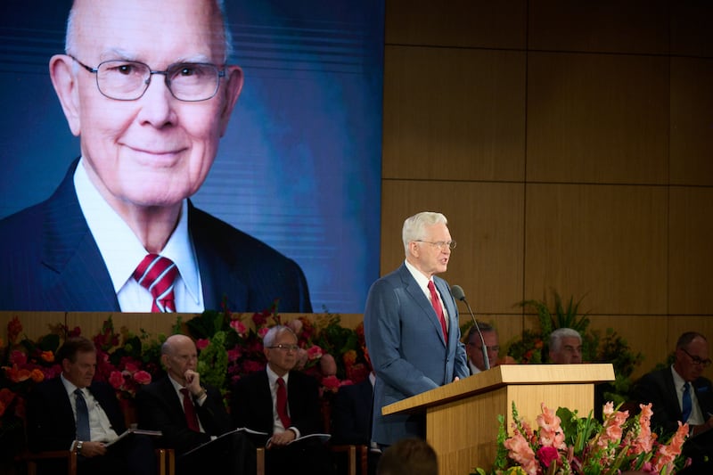 Le président D. Todd Christofferson, deuxième conseiller dans la Première Présidence, s'exprime lors du séminaire 2026 pour les nouveaux présidents de mission au centre de formation des missionnaires de Provo à Provo, dans l'Utah, le 19 juin 2026.