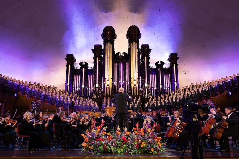 Le Choeur du Tabernacle et l'Orchestre de Temple Square presentent "La musique et la parole" dans le Tabernacle historique de Salt Lake City en 2025.