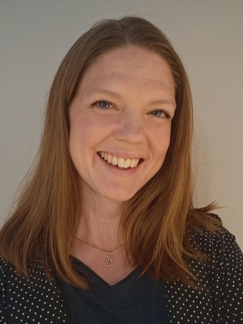 Hanna Saffer, autrice et compositrice de « My Covenants » dans le nouveau recueil de cantiques mondial de l'Église, est photographiée à Lomma, en Suède, en 2026.