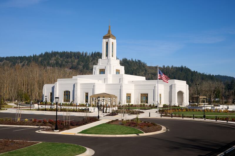 L'extérieur du temple de Willamette Valley, en Oregon.