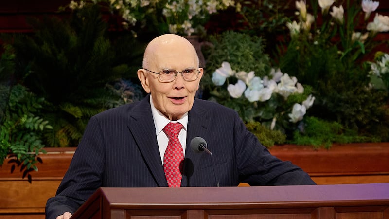 Le président de l'Eglise, Dallin H. Oaks, s'exprime lors de la session du dimanche matin de la 196e conférence générale annuelle de l'Eglise de Jésus-Christ des Saints des Derniers Jours au Conference Center à Salt Lake City, le 5 avril 2026.