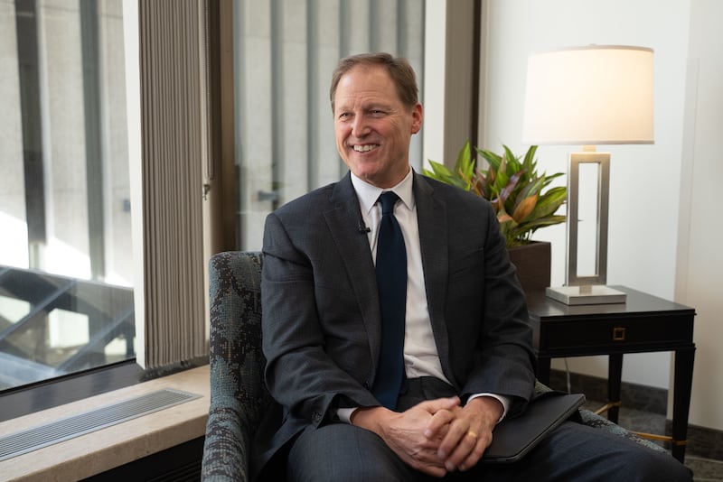 Frere Mark A. Bragg, soixante-dix Autorite generale et directeur executif du Departement d'histoire familiale et de FamilySearch International, participe a l'episode du balado Church News diffuse le mardi 5 mai 2026.