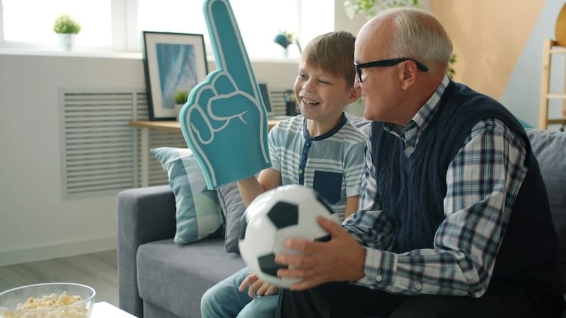 La Coupe du monde de la FIFA 2026 bat son plein et, jusqu'à la fin des matchs le 19 juillet, les utilisateurs de FamilySearch peuvent explorer d'éventuels liens familiaux avec 20 célèbres joueurs de football historiques du monde entier.