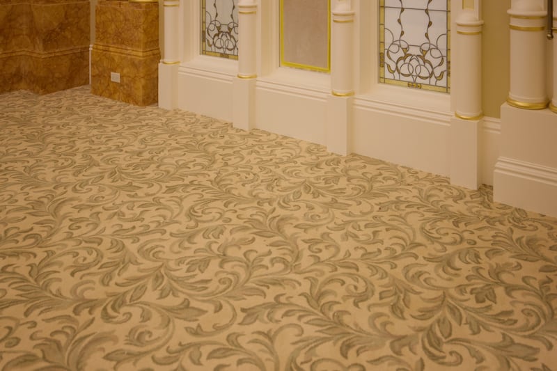Le tapis nouvellement installé dans la salle céleste du temple de Salt Lake à Salt Lake City est montré le mardi 23 juin 2026.
