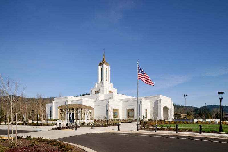 L'extérieur du temple de Willamette Valley, en Oregon.
