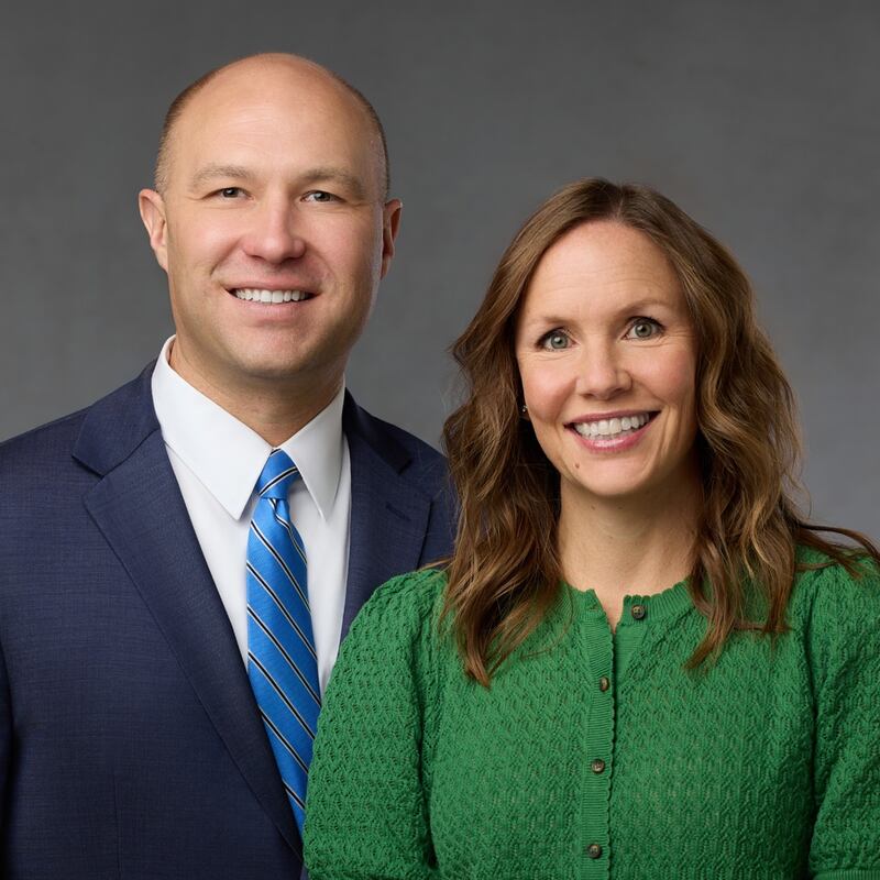 Matthew R. Henriksen et Rebecca S. Henriksen, qui serviront respectivement comme president et compagne de la nouvelle mission France Paris Sud a partir de juillet 2026.