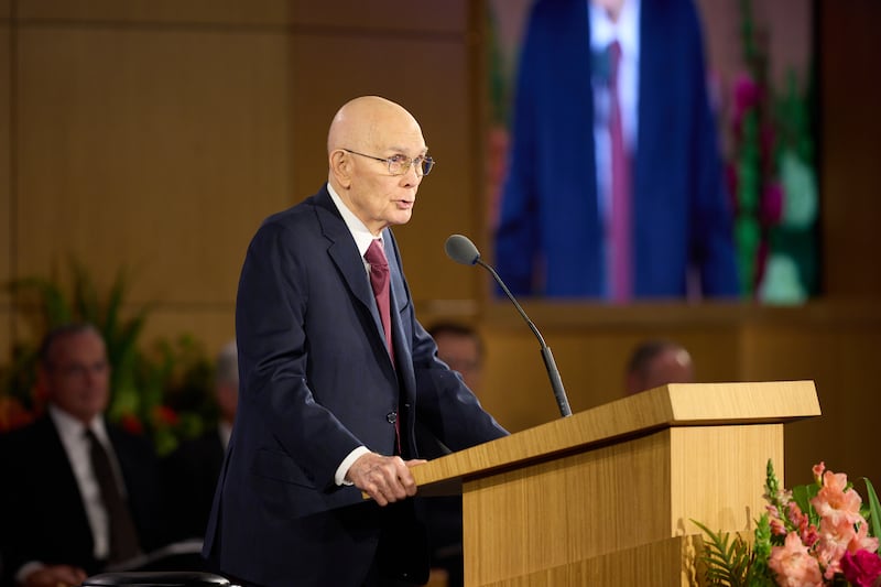 Le président Dallin H. Oaks prend la parole lors de la session du samedi 20 juin 2026 du séminaire pour les nouveaux dirigeants de mission au centre de formation des missionnaires de Provo, à Provo, dans l'Utah.