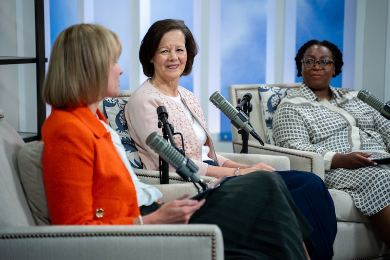La présidente Susan H. Porter, sœur Amy A. Wright et sœur Tracy Y. Browning participent à un épisode du podcast de Church News diffusé le mardi 28 juillet 2026.