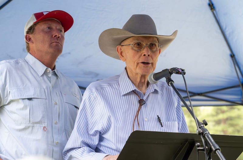 Le président Dallin H. Oaks prend la parole lors d’une réunion spirituelle familiale le samedi 4 juillet 2026, à Joe's Valley (Utah).