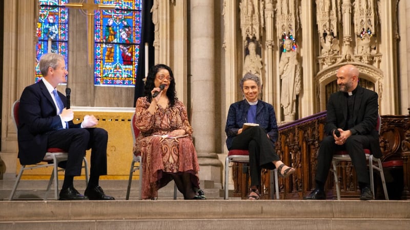 Frère Robert M. Daines anime une table ronde interconfessionnelle à l'église Riverside à New York le samedi 19 septembre 2026, avec la révérende Que English, la révérende Chloe Breyer et le père Nicolas Kazarian.