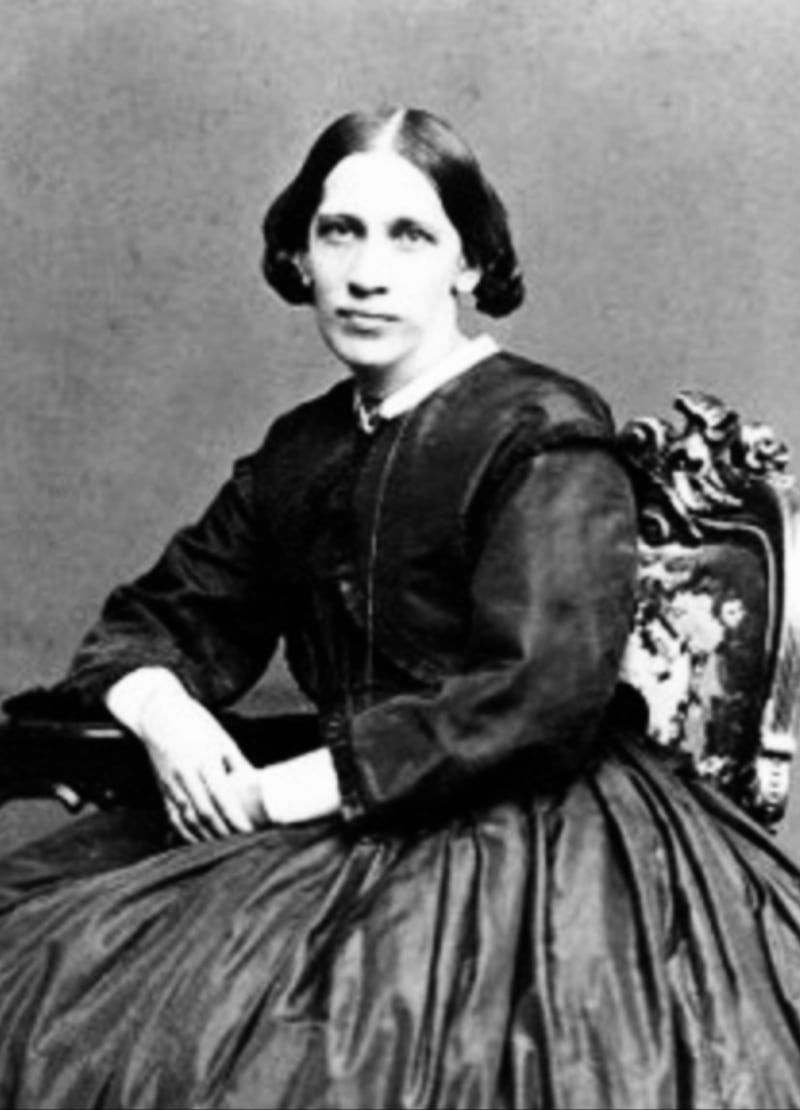 Karolina Wilhelmina "Lina" Sandell-Berg de Suède, qui vécut de 1832 à 1903 et écrivit deux des cantiques désormais inclus dans « Cantiques – Pour le foyer et l'Église ».