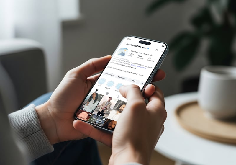 Les chaînes de médias sociaux de l'Église destinées aux jeunes — auparavant connues sous le nom de "Strive to Be" — ont été renommées "Jeunes, soyez forts" (@forstrengthofyouth).