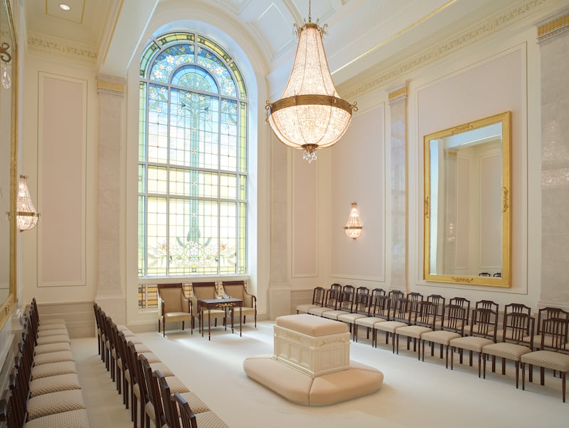 Une salle de scellement à l'intérieur du temple d'Ephraim (Utah).