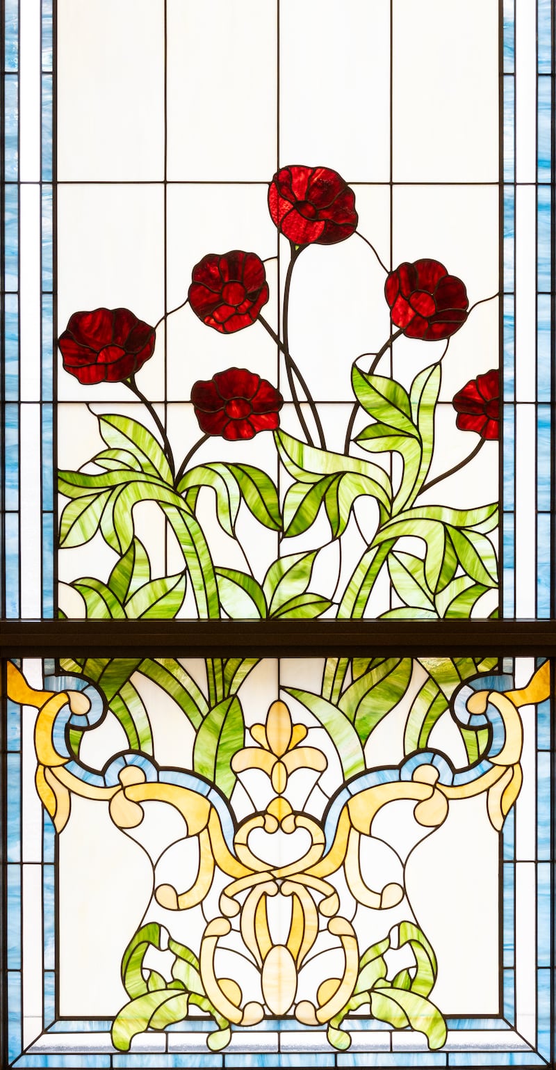 Motifs de vitraux d'art à l'intérieur du temple de San Luis Potosí (Mexique).