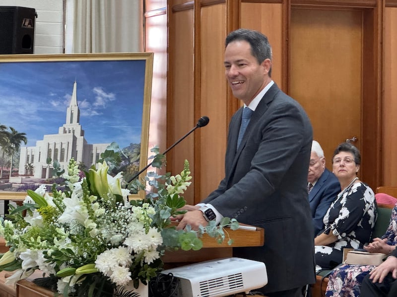 Frère Ronald M. Barcellos, soixante-dix Autorité générale et conseiller dans la présidence de l’interrégion du Brésil, prend la parole lors de la cérémonie d’ouverture du chantier du temple de Santos (Brésil) le samedi 1er août 2026, à Santos (Brésil).