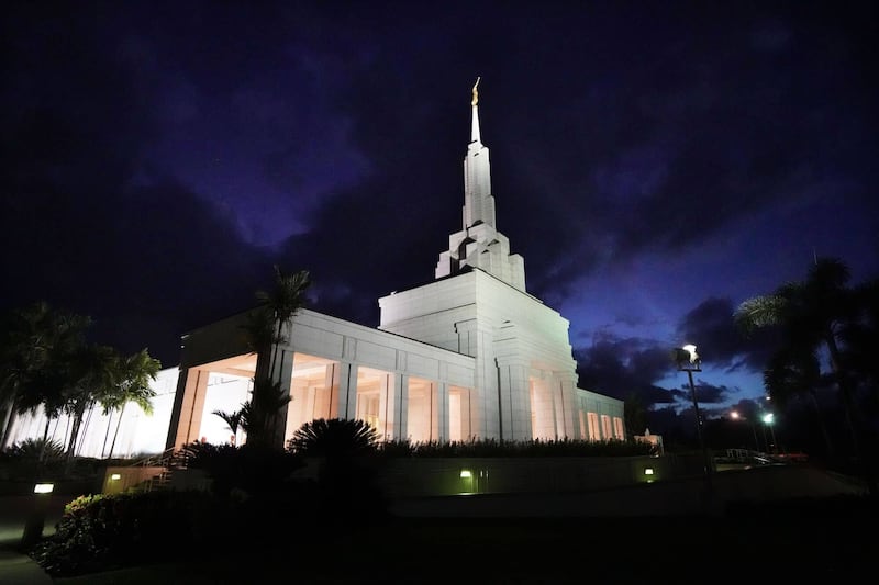 Le temple d'Apia (Samoa) la nuit.