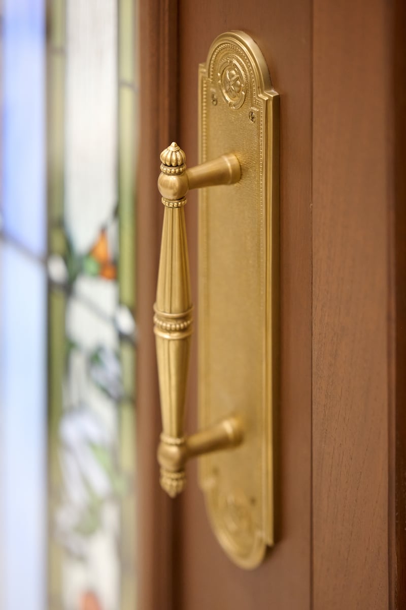 Une poignée de porte à l'intérieur du temple de Torreón (Mexique).
